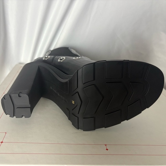 Alexander McQueen Black Leather Boots | NIB Luxury - Picture 14 of 16